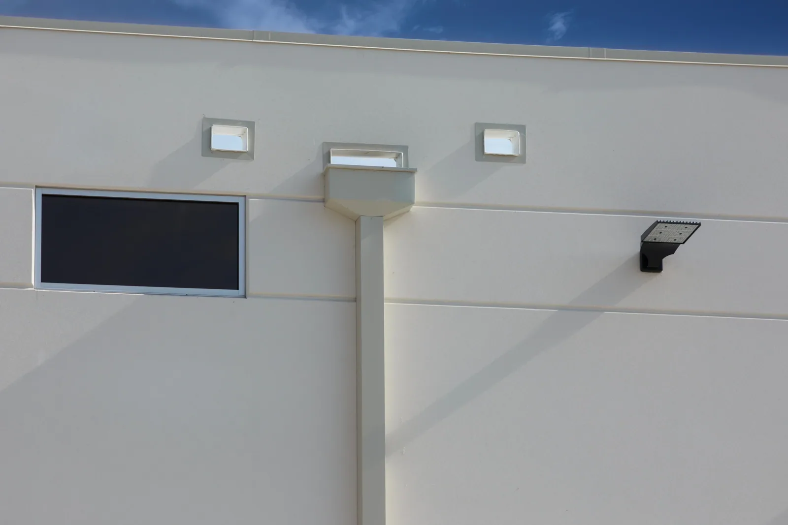 Edge Metal, Coping and Gutters in Lewisville, TX